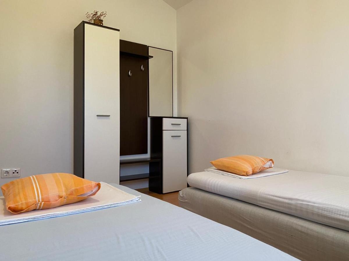 Apartman Olic Ražanac Exterior foto